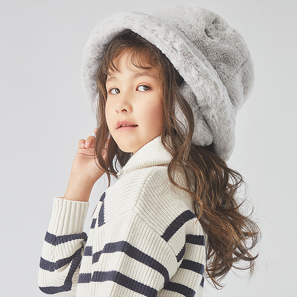 Girl in Grey Faux-fur Bucket Hat